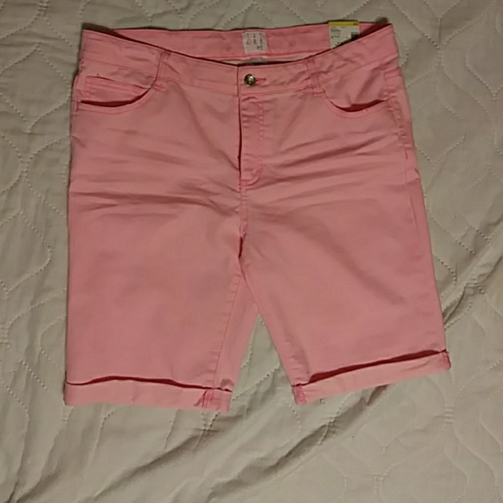 Girls Plus Color Denim Bermuda Shorts (Pink)